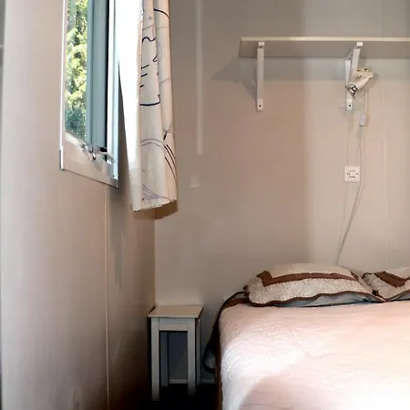 Mobilhome «la Vague Joyeuse » Camping *