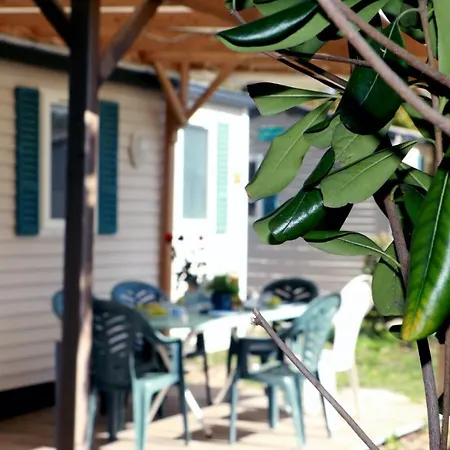 Camping Mobilhome «la Vague Joyeuse » Sigean
