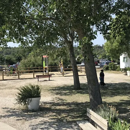 Mobilhome «la Vague Joyeuse » Camping *